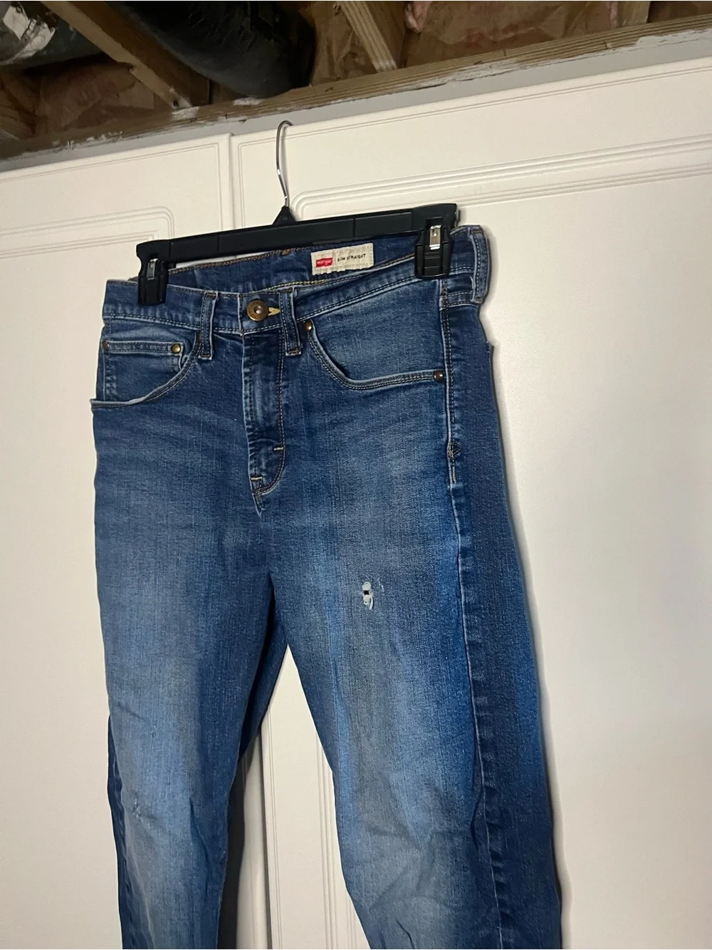 Wrangler Slim Straight Jeans 29x32 Medium Wash Distressed Men’s Denim